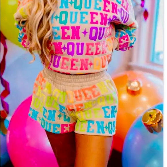 QUEEN OF SPARKLES TAN & NEON QUEEN ALL OVER SET - Size Medium - Picture 2 of 3